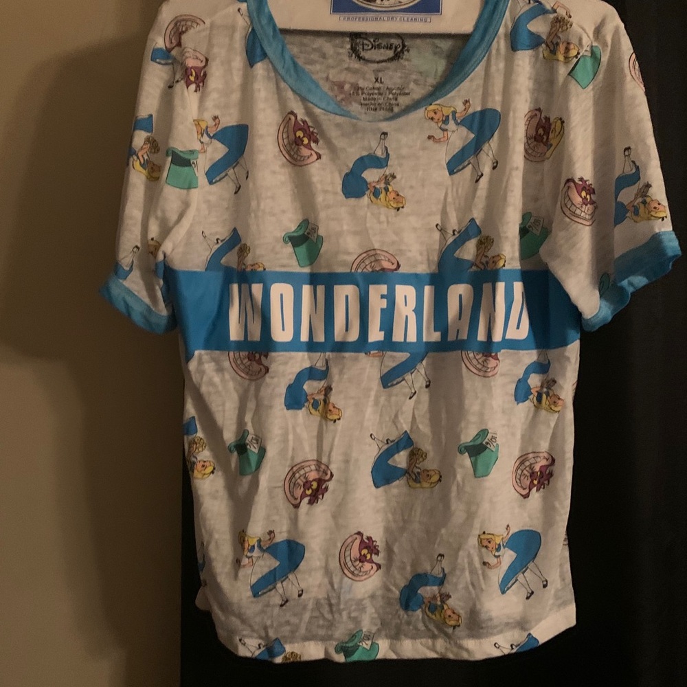Alice in wonderland long crop top